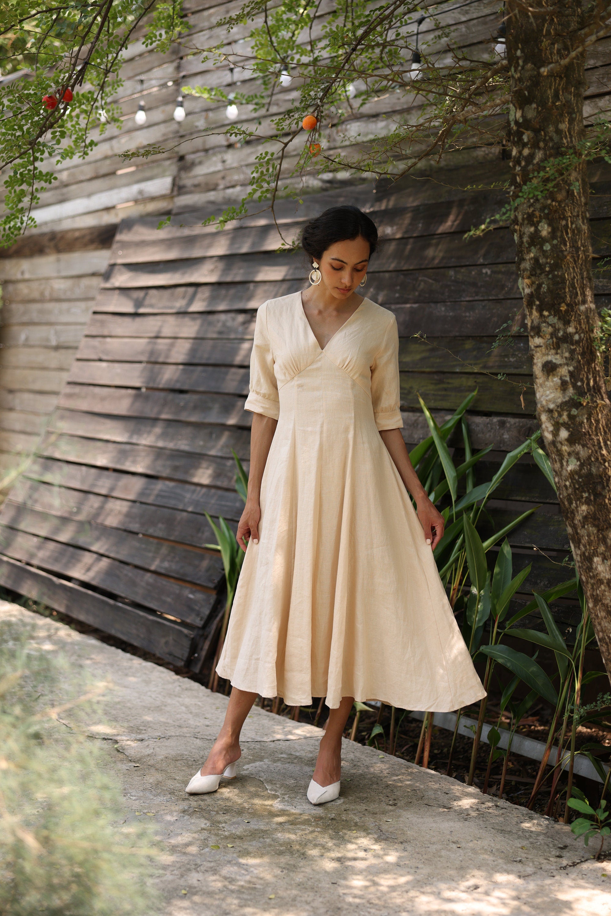 V-neck linen midi dress