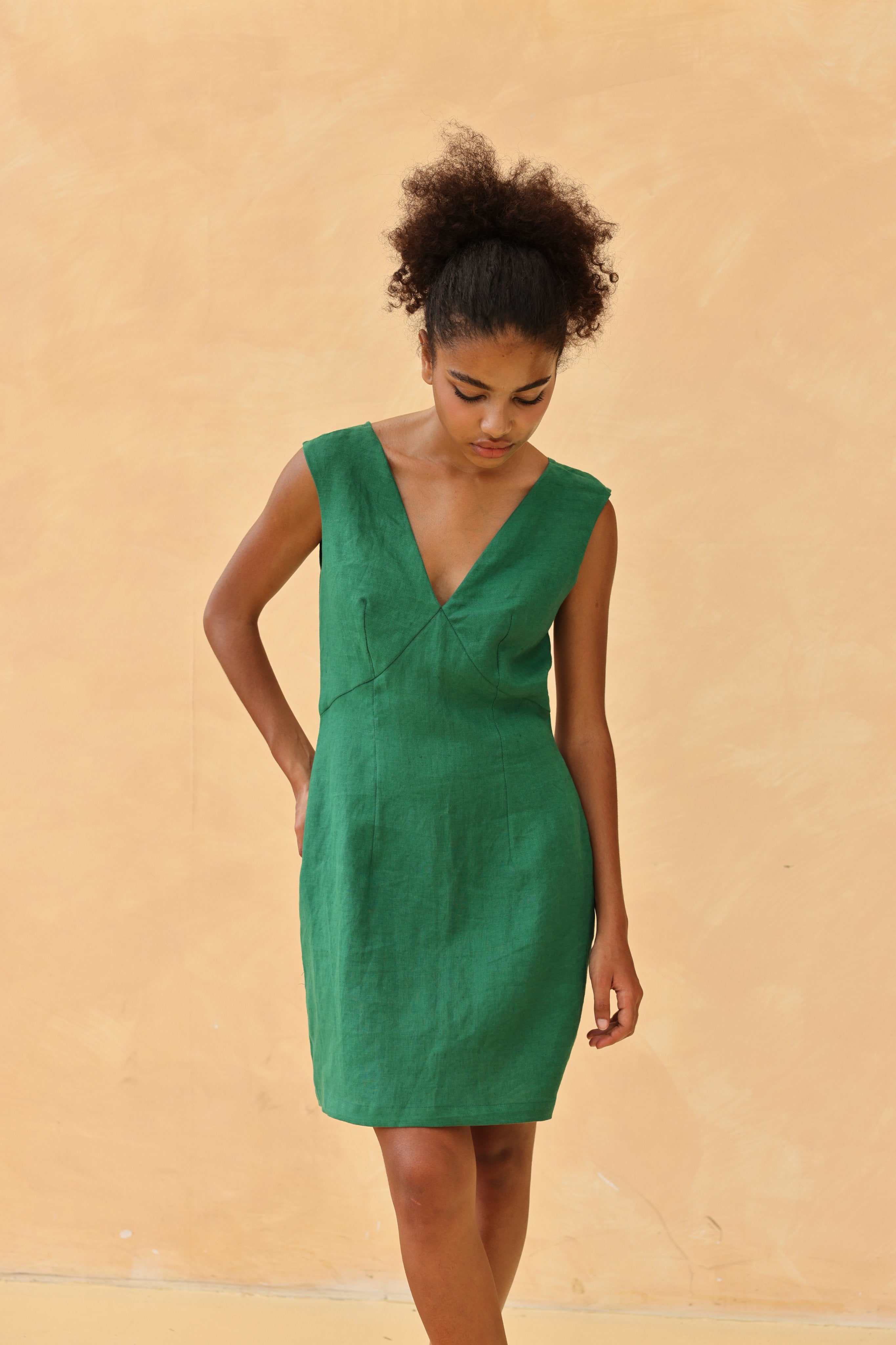 V-neck linen shift dress