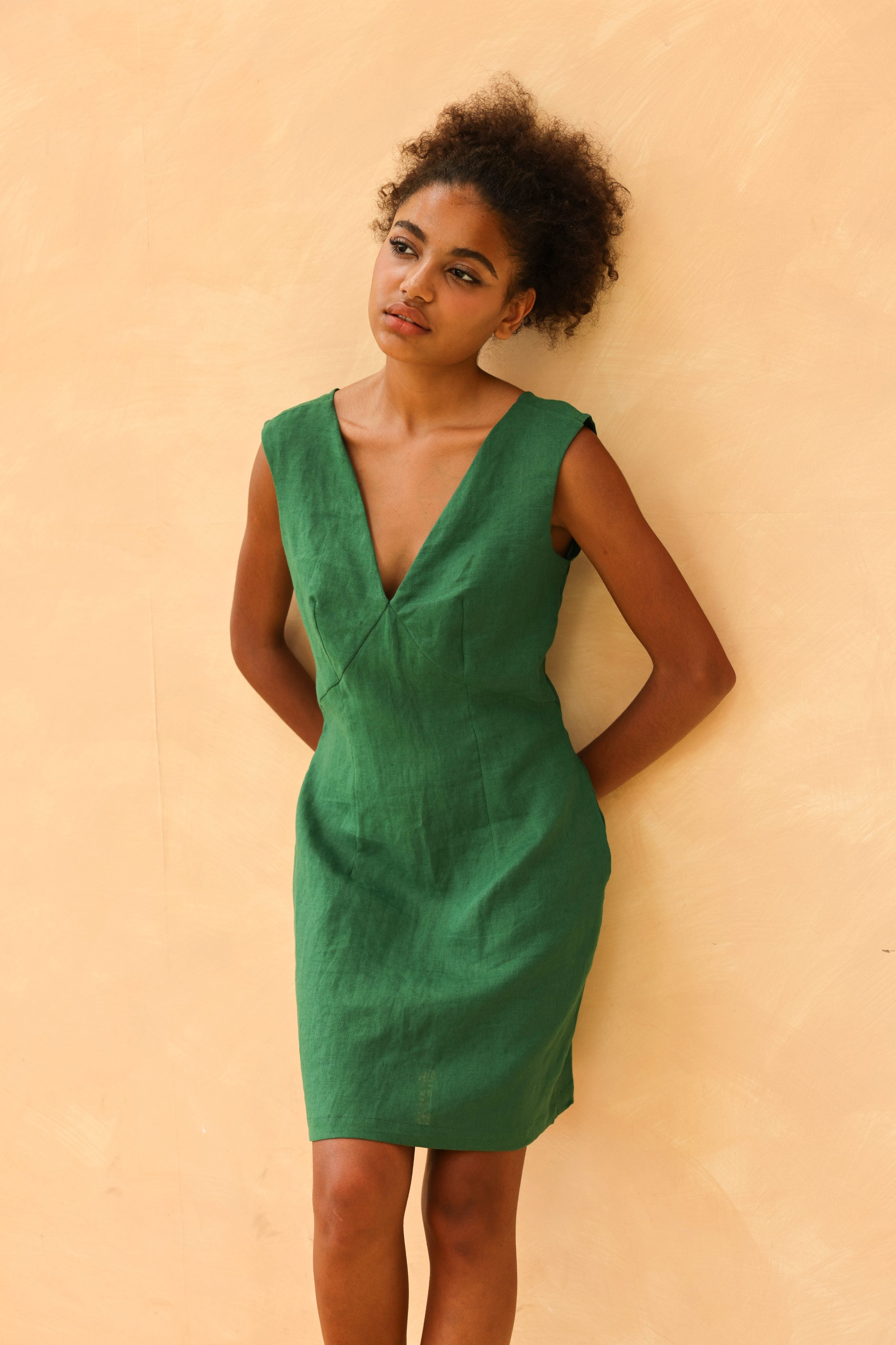 V-neck linen shift dress