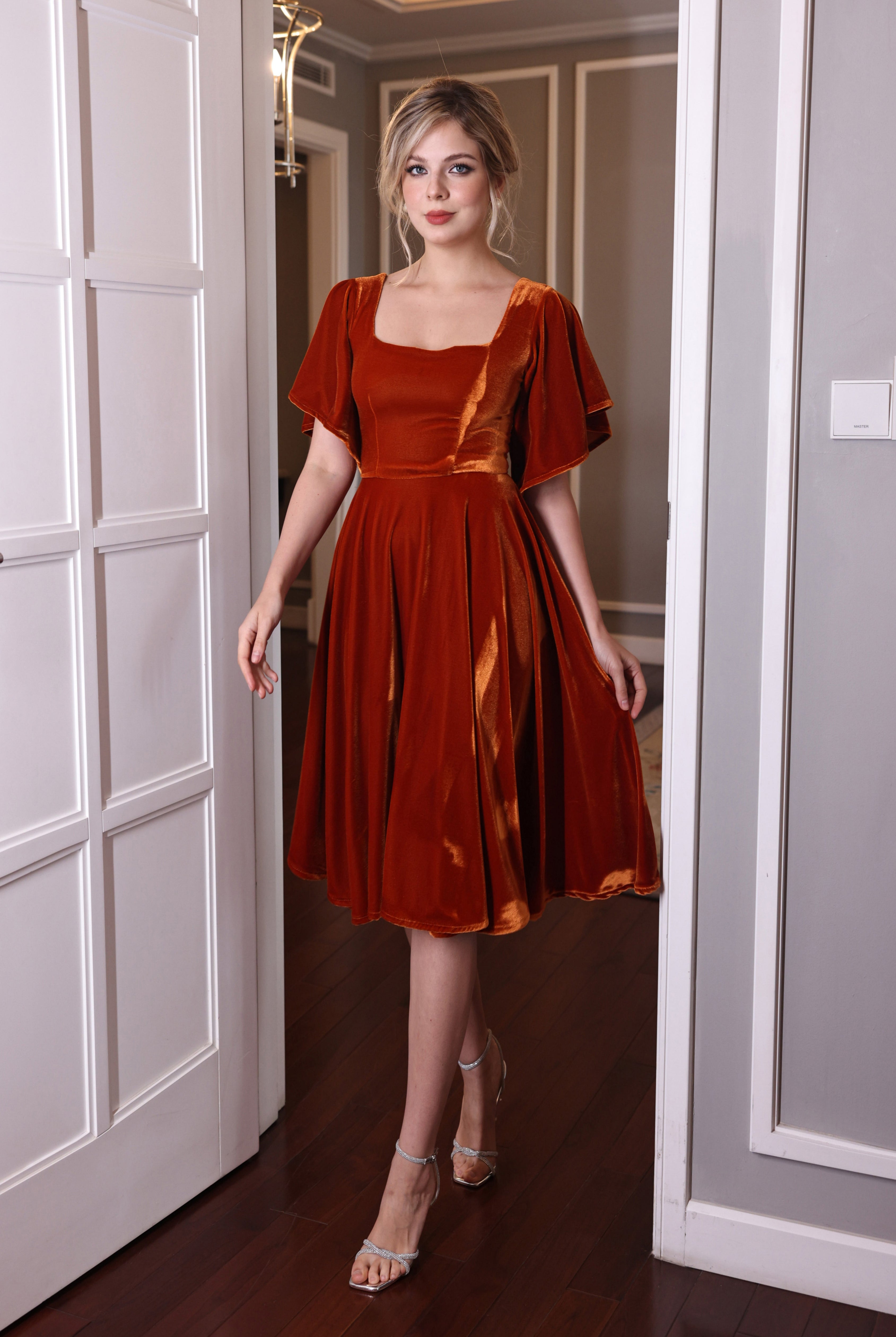 Handcrafted velvet mini dresses MYAN ATELIER Handcrafted velvet mini dresses MYAN ATELIER
